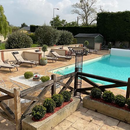 Manoir De La Croix-Sonnet Bed & Breakfast ทรูวิลล์-ซูร์-แมร์ ภายนอก รูปภาพ