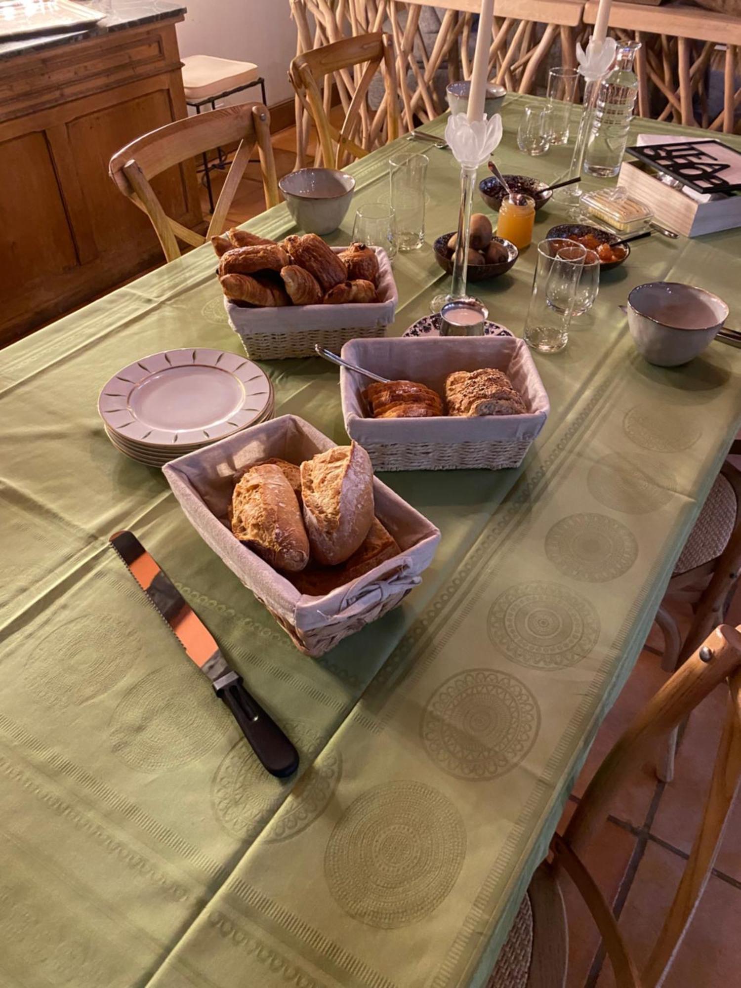 Manoir De La Croix-Sonnet Bed & Breakfast ทรูวิลล์-ซูร์-แมร์ ภายนอก รูปภาพ
