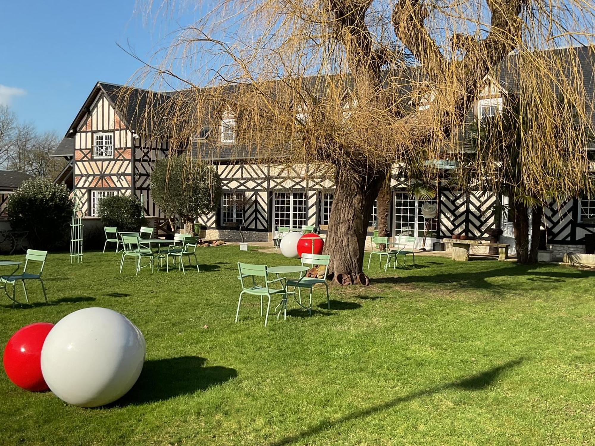 Manoir De La Croix-Sonnet Bed & Breakfast ทรูวิลล์-ซูร์-แมร์ ภายนอก รูปภาพ