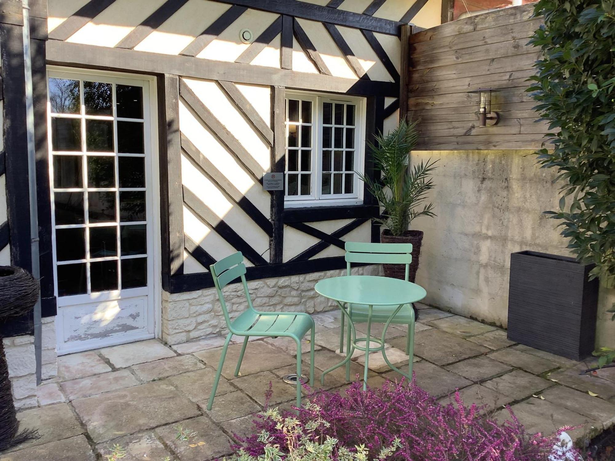 Manoir De La Croix-Sonnet Bed & Breakfast ทรูวิลล์-ซูร์-แมร์ ห้อง รูปภาพ